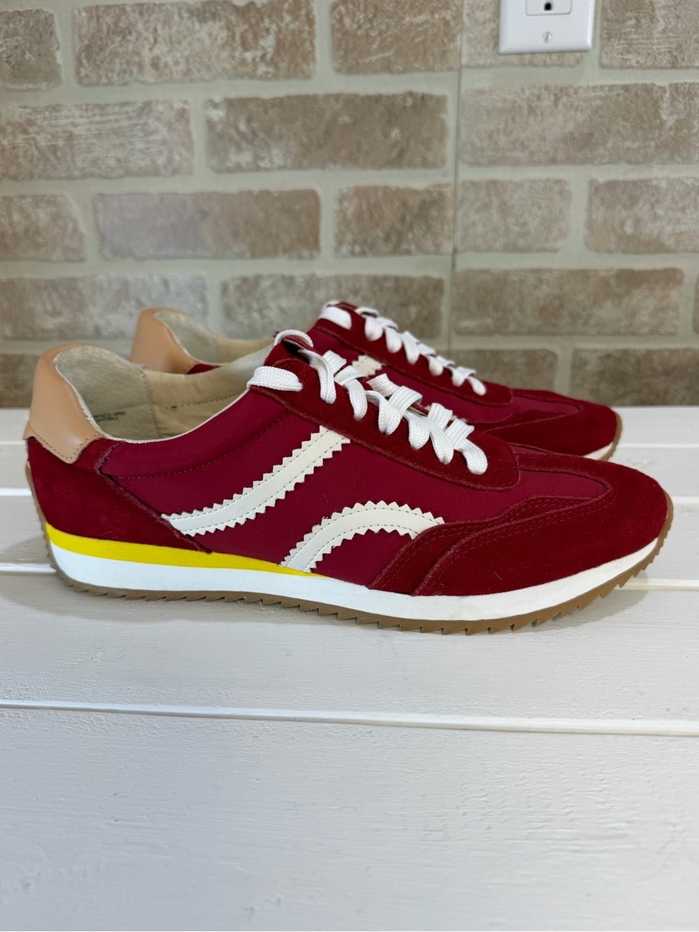 DV Dolce Vita Emely Red Suede Nylon Retro Runner Sneakers 9.5
